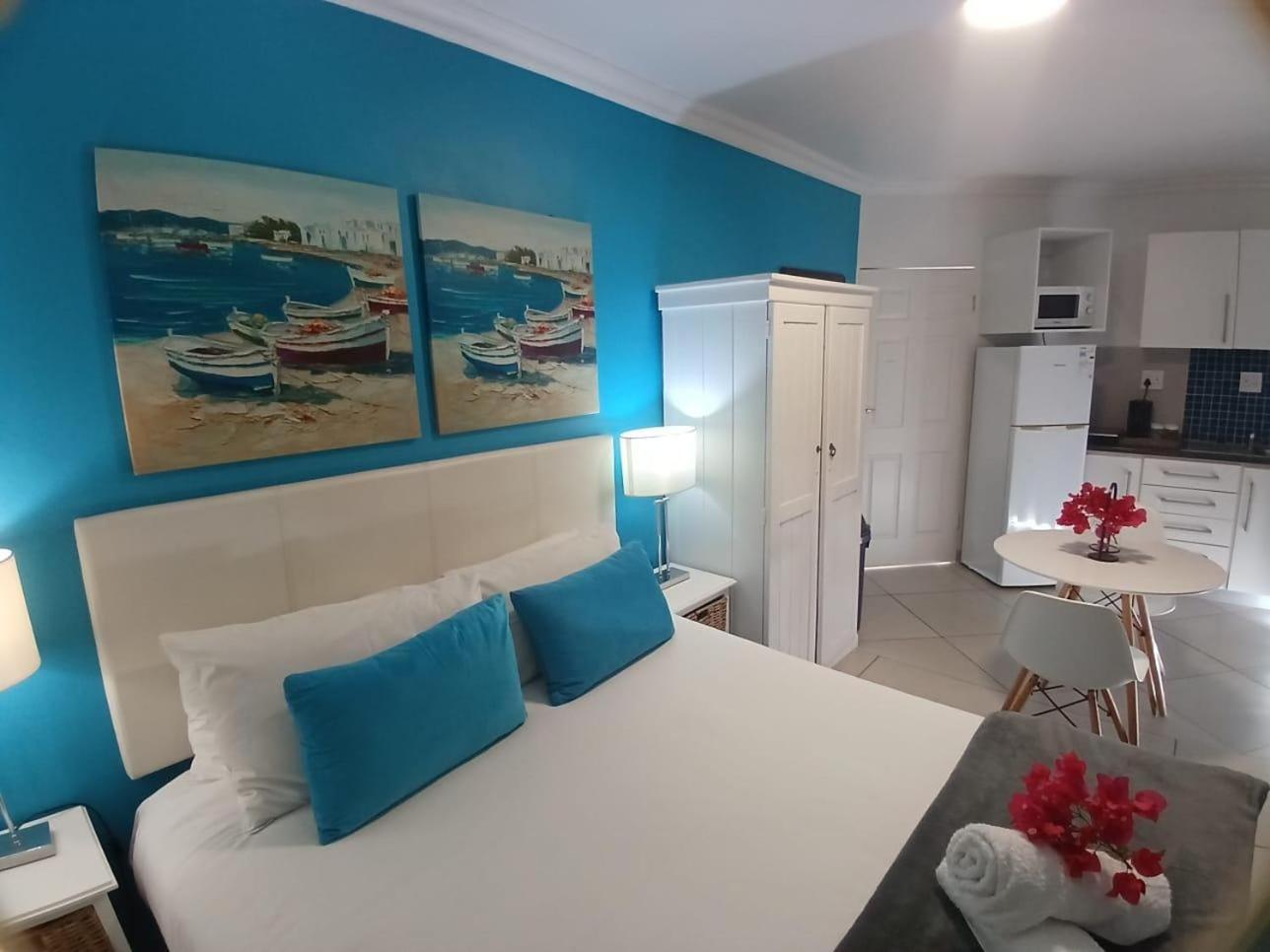 Saldanha Bay Lodge Room photo