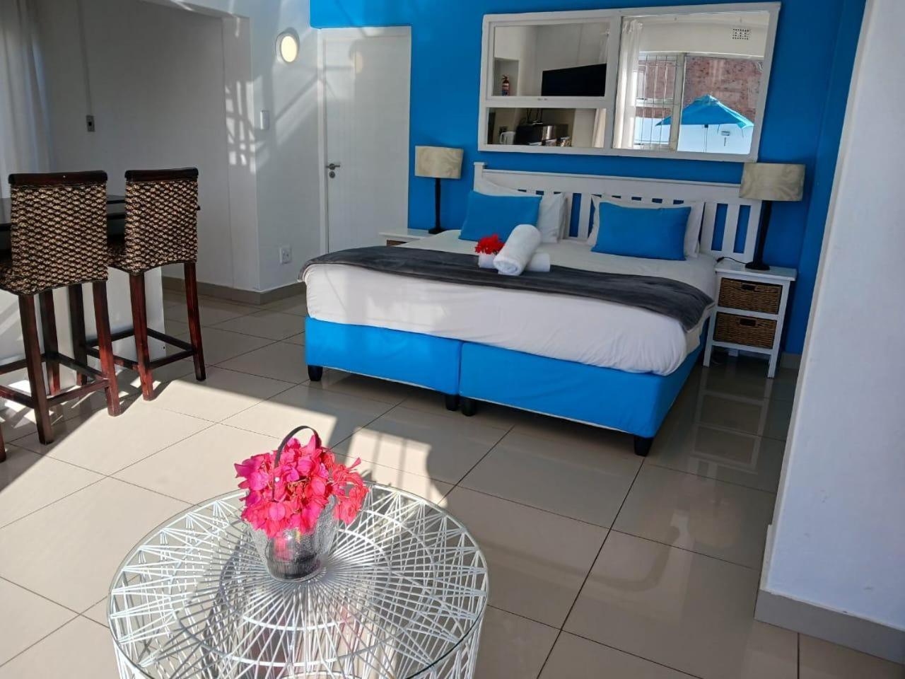Saldanha Bay Lodge Room photo